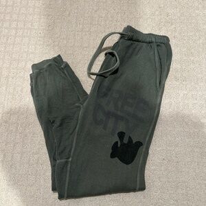 Green freecity Sweatpants